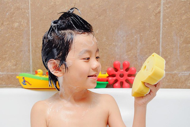 Lời khuyên CEO Nguyễn Trung Tín dành cho người trẻ ra trường chưa biết làm gì, thích gì: Hãy lao vào đời như một miếng mút tắm! - Ảnh 1.