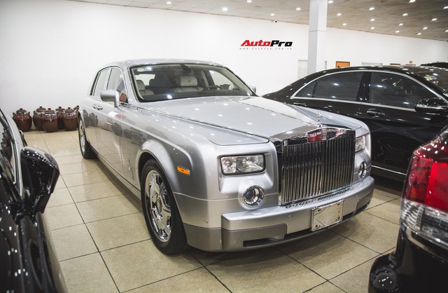 Soi chi tiết Rolls-Royce của Khải Silk đang rao bán 9 tỷ đồng - Ảnh 2.