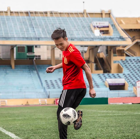 Nguyễn Văn Toàn - chàng cầu thủ vừa ghi bàn thắng lập nên kì tích cho đội tuyển Olympic Việt Nam tại ASIAD là ai? - Ảnh 12.