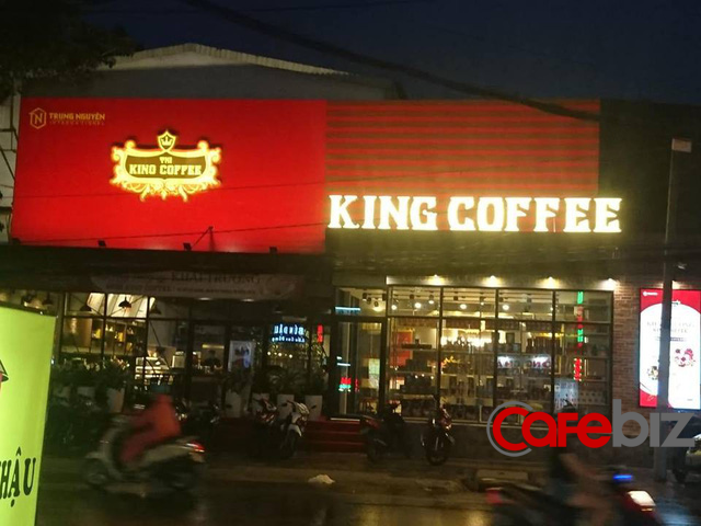 Bên trong quán cafe King Coffee của vợ vua cà phê Trung Nguyên có gì? - Ảnh 1.