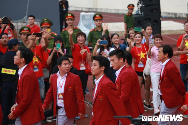 Những khoảnh khắc chứng minh Olympic Việt Nam vô địch trong lòng hàng triệu người hâm mộ - Ảnh 11.