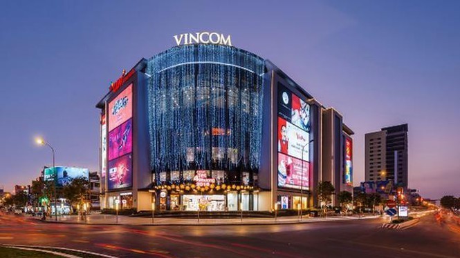 vincom-retail-nam-2022-ghi-nhan-tang-truong-an-tuong-loi-nhuan-sau-thue-vuot-ke-hoach-1675067469.jpg