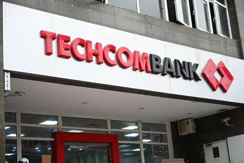 techcombank-duoc-global-finance-vinh-danh-la-ngan-hang-tot-nhat-viet-nam-1712723715.jpeg