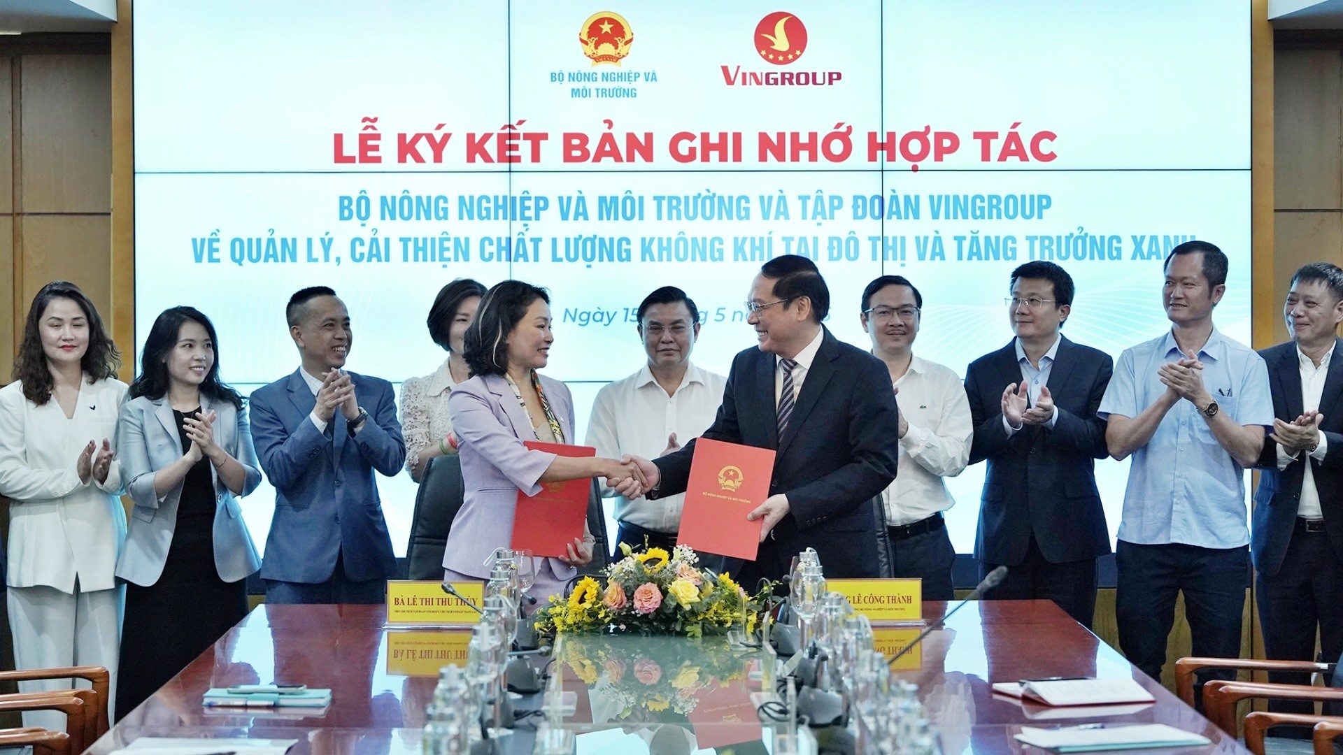 vingroup-va-bo-nong-nghiep-va-moi-truong-hop-tac-toan-dien-va-quan-ly-cai-thien-chat-luong-khong-khi-tai-do-thi-va-tang-truong-xanh-1747372673.jpeg