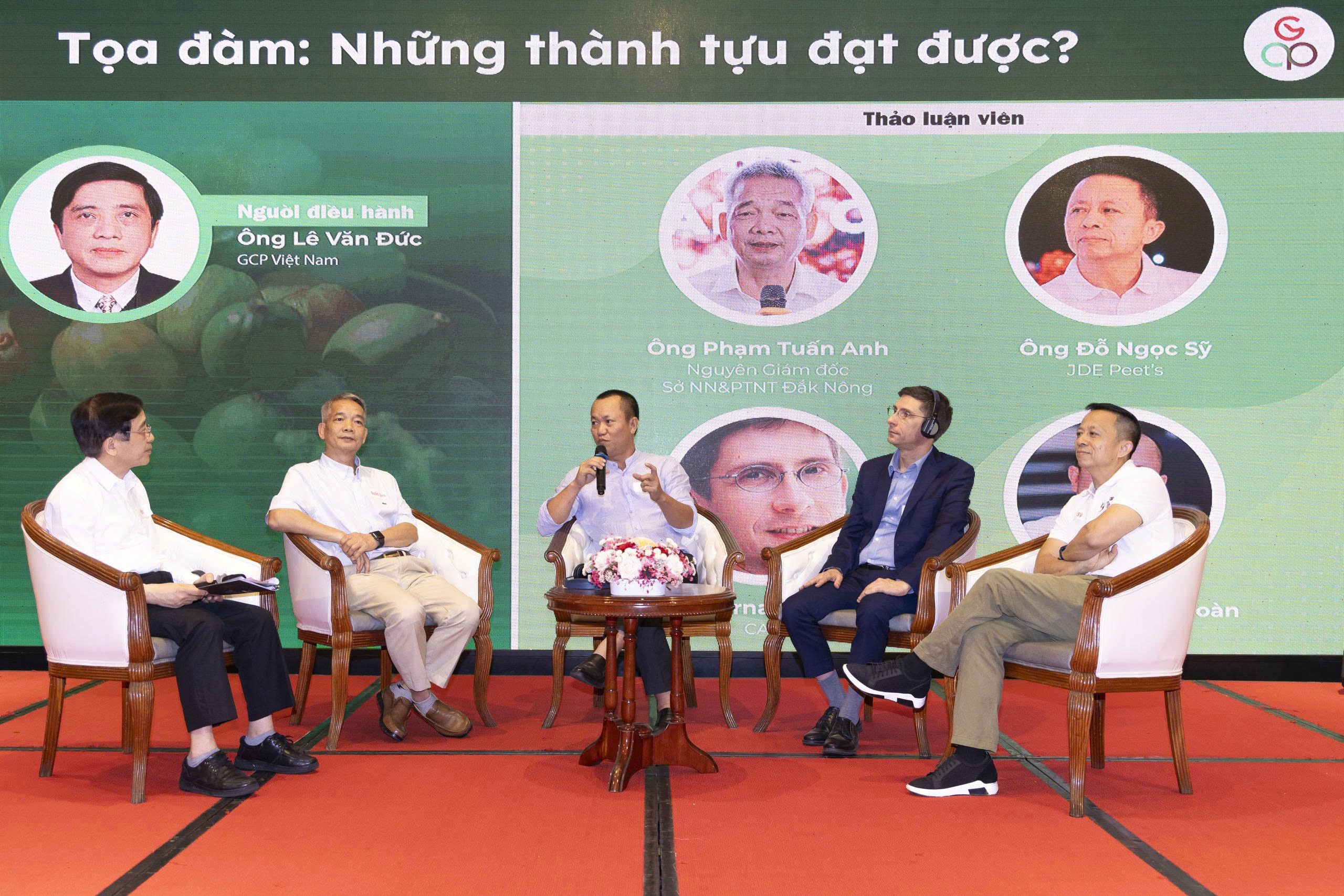 nganh-ca-phe-viet-nam-gat-hai-thanh-qua-tu-hanh-dong-tap-the-huong-toi-phat-trien-ben-vung-1-1750046715.jpg