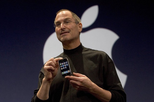 Tim Cook: Từ dấu hỏi khi thay thế Steve Jobs đến người đưa Apple đạt kỷ lục lịch sử - Ảnh 5.