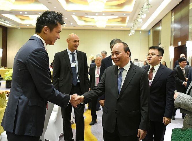 Trước thềm Diễn đàn Kinh tế thế giới về ASEAN 2018 (WEF ASEAN 2018), vào ngày 12/9, Thru tướng Nguyễn Xuân Phúc đã đối thoại với 20 tập đoàn toàn cầu