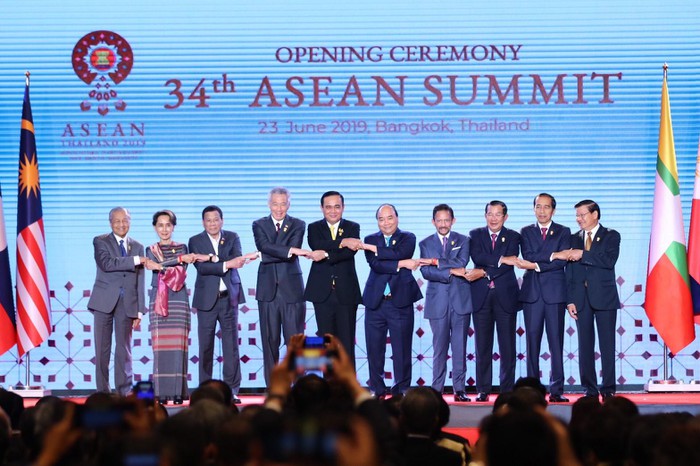Lãnh đạo các nước thành viên ASEAN tại Hội nghị cấp cao ASEAN lần thứ 34 ở Bangkok. Ảnh: thaipbsworld.