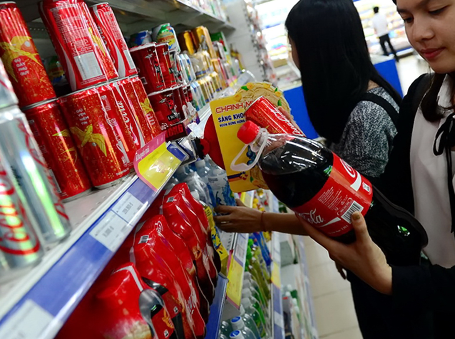 Coca-Cola Việt Nam chính thức bị Tổng cục Thuế ra quyết định phạt và truy thu hơn 821 tỉ đồng - Ảnh: Q.ĐỊNH