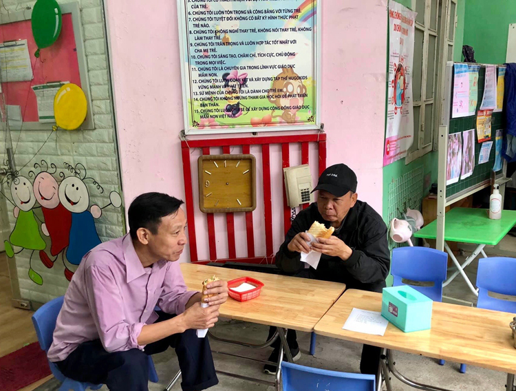 Trường mầm non tư thục ở Vũ Tông Phan (Hà Nội) biến thành một quán ăn sáng sau hơn một tháng phải đóng cửa. Ảnh: Hugo Kids.