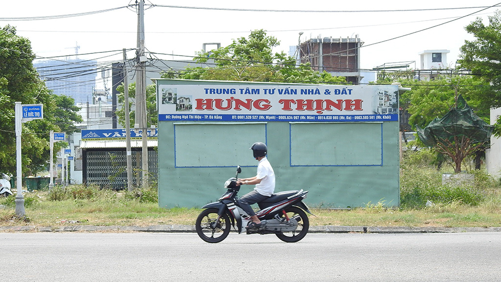 Bất động sản tại Đà Nẵng ảm đạm, nhiều văn phòng môi giới đóng cửa - Ảnh: V.HÙNG