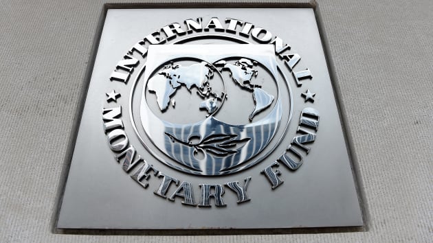 IMF từng dự báo kinh tế thế giới sẽ trải qua một cuộc khủng hoảng tài chính tồi tệ nhất kể từ Đại Suy thoái của những năm 1930. Ảnh: CNBC.