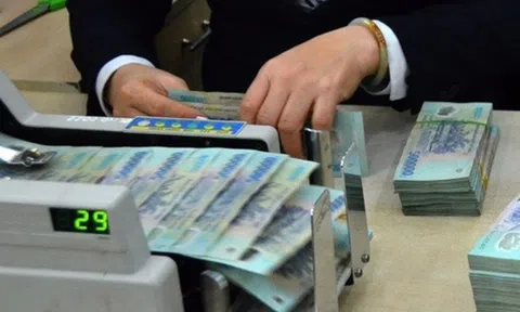 Ngân hàng đồng loạt giảm lãi suất: Thực sự bớt gánh nặng cho doanh nghiệp?