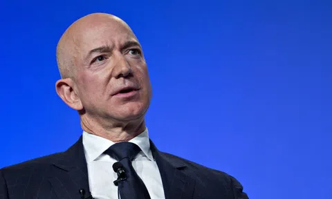 Tài sản của tỷ phú Jeff Bezos "bốc hơi" hơn 13 tỷ USD khi kết quả kinh doanh của Amazon gây thất vọng