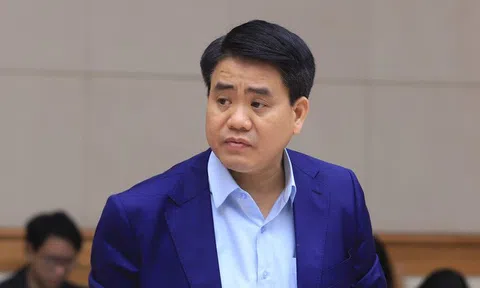 Những hợp đồng kinh tế nào đã 'nuôi lớn' công ty gia đình của ông Nguyễn Đức Chung?