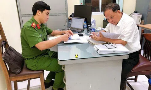 Đề nghị truy tố ông Tất Thành Cang trong vụ bán rẻ cổ phần SADECO cho Nguyễn Kim