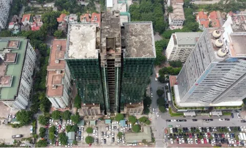 Cận cảnh cao ốc Apex Tower 15 triệu USD bỏ hoang trên đường Vành đai 3