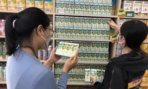 Nutifood chung sức cùng mẹ Việt chăm lo đủ sữa cho con với chương trình trợ giá 40%
