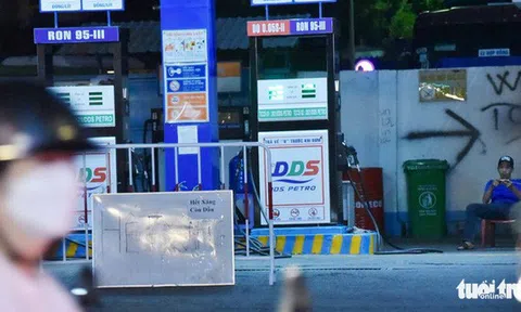 Giá lập kỷ lục, doanh nghiệp xăng dầu vẫn than lỗ