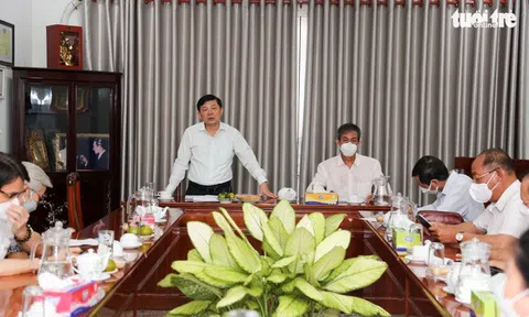 'Xăng dầu phải chịu thuế 10% như thuốc lá, rượu bia là quá phi lý'