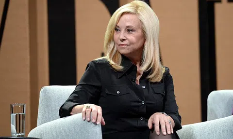 Khi các nhà sáng lập rời ghế vì đại cục