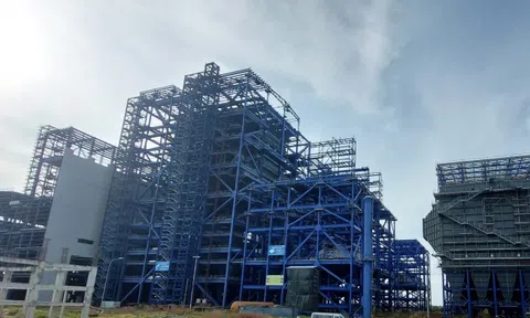 Nhà thầu Nga muốn rút khỏi dự án tỉ đô ở Việt Nam để 'cắt lỗ' do bị Mỹ cấm vận