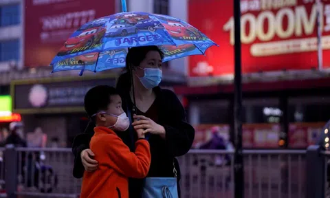 Kinh tế toàn cầu thêm u ám vì cách chống dịch của Trung Quốc
