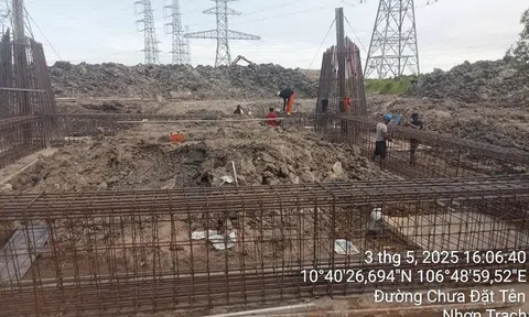 Thi công xuyên lễ đưa dự án đường dây 220kV NMĐ Nhơn Trạch 3 - rẽ Mỹ Xuân - Cát Lái về đích