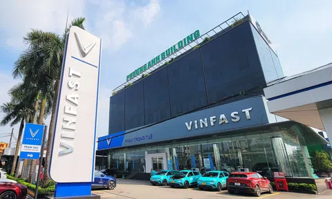 Điều gì phía sau làn sóng chuyển đổi của các nhà phân phối xe xăng sang kinh doanh xe điện VinFast?