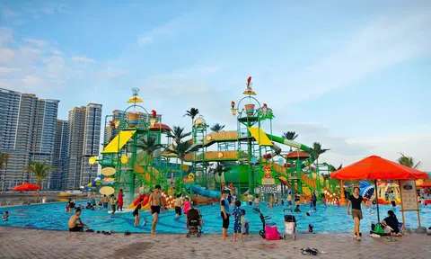 Vinhomes Grand Park đông kín fan chờ đón siêu nhạc hội 8WONDER Winter