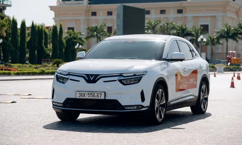 Chuyển từ xe xăng sang VinFast VF 8, chủ xe “đút túi” cả trăm triệu đồng