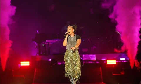 Alicia Keys – Khi ký ức, hiện tại và nghệ thuật giao nhau ở Hà Nội