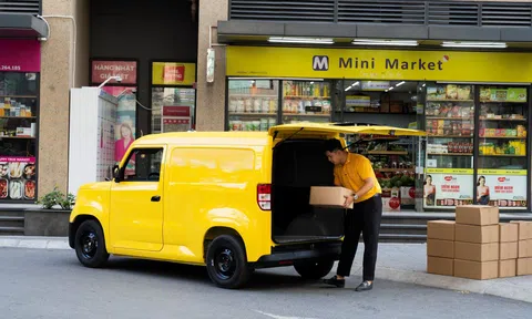 Đổi từ xe xăng sang VinFast EC Van, tiểu thương lời 6-8 triệu đồng mỗi tháng