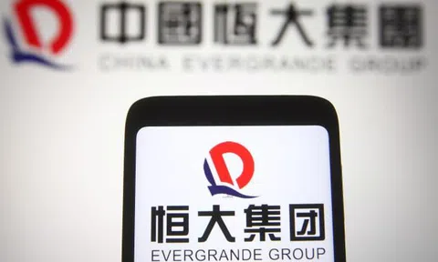 Cổ phiếu Evergrande giảm 14%, toàn bộ hệ thống tài chính Trung Quốc đối mặt với 'ác mộng'