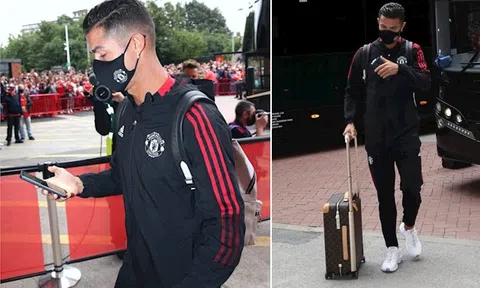 Tài sản 500 triệu USD nhưng Ronaldo vẫn nghe gọi bằng điện thoại Trung Quốc đời cũ, dùng 4 năm liên tục không 'lên đời'
