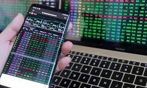 Khối ngoại 'xả' các cổ phiếu nào khi bán ròng kỷ lục 40.300 tỷ đồng trong 9 tháng?