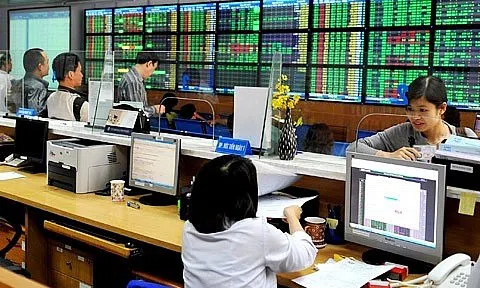 Bộ Tài chính chỉ đạo kiểm tra 10 công ty chứng khoán liên quan đến trái phiếu doanh nghiệp