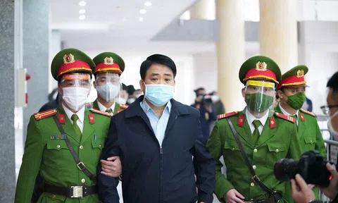 Vụ mua chế phẩm Redoxy 3C: Ông Nguyễn Đức Chung lĩnh án 8 năm tù