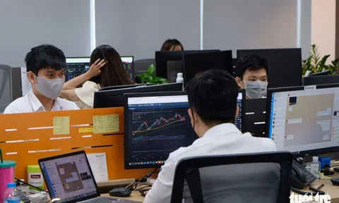 Tháng 6-2021 từng 'nhận lỗi', nay lại 'nghẽn lệnh', Sở Giao dịch chứng khoán TP.HCM nói gì?