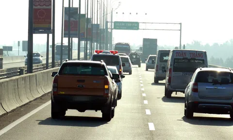 Ngán ngẩm những tuyến cao tốc 'rùa bò': Thiệt hại hàng tỷ USD