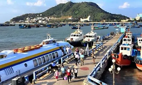 EVN đề xuất dự án gần 5.000 tỷ đồng kéo điện lưới ra Côn Đảo