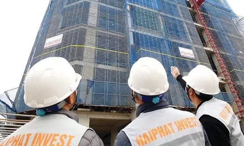 Loạt sếp lớn mạnh tay chi tiền tỷ mua gom cổ phiếu