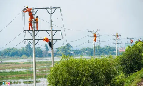 Hóa đơn tiền điện khắp nơi tăng vọt