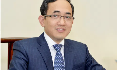 'Năng Do Thái': Người đưa thương hiệu bên bờ vực phá sản đến lợi nhuận nghìn tỷ