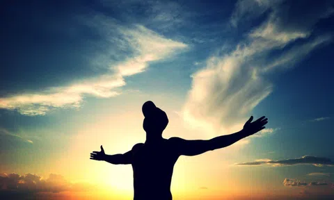 Bí quyết kiếm đủ tiền nghỉ hưu ở tuổi 28 của chàng trai từng chẳng biết làm gì khi vừa mới tốt nghiệp đại học