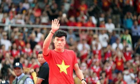 Thủ môn Bùi Tiến Dũng sẽ trao giải 'Cầu thủ xuất sắc nhất trận bán kết World Cup 2018'