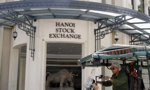 Bloomberg: Đầu tư vào chứng khoán Việt cần dây thần kinh 'thép' những ngày này