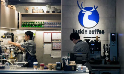 Startup bán lẻ cafe Luckin đe dọa ngôi vương của Starbuck tại Trung Quốc
