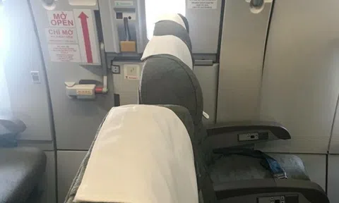 Vietnam Airlines lắp thêm ghế ở lối thoát hiểm trên máy bay?