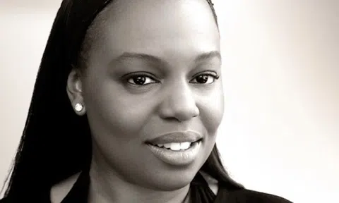 Vì sao các thương hiệu trang điểm nhanh nổi tiếng trên mạng xã hội đang giàu lên nhanh chóng?